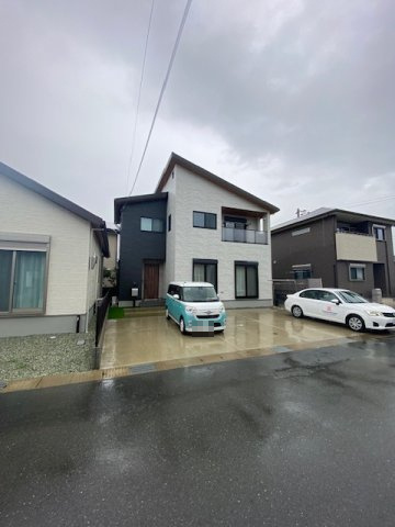 田辺市秋津町・中古戸建・54822の前面道路含む現地写真