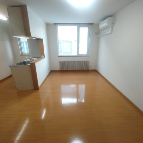 東町グレイスタウンＡの居間・リビング