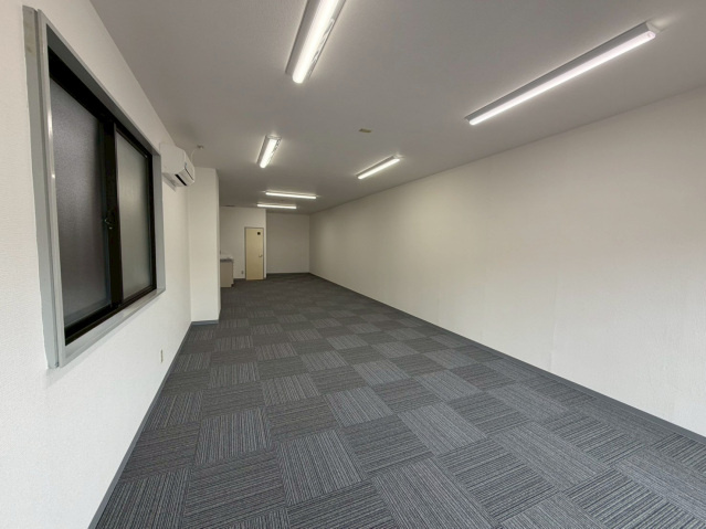 荒木ビルの内装