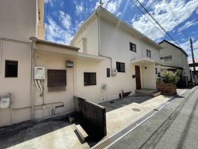 売テラスハウスの外観