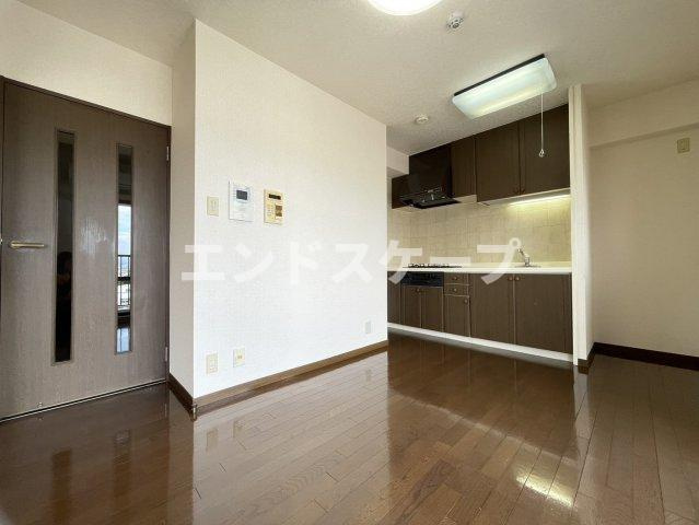 ハイラーク高崎の居間・リビング|高崎、前橋、伊勢崎エリアのお部屋探しはエンドスケープまで！お客様の理想お聞かせ下さい♪