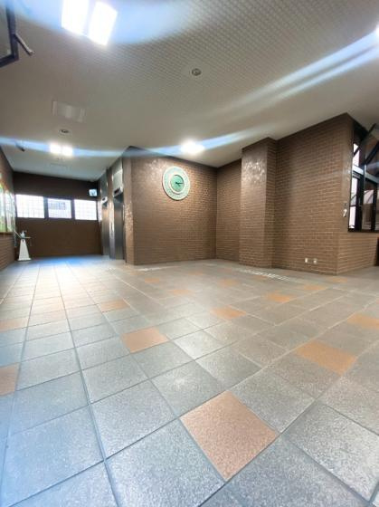 大阪市阿倍野区阿倍野筋３丁目の賃貸マンションのロビー