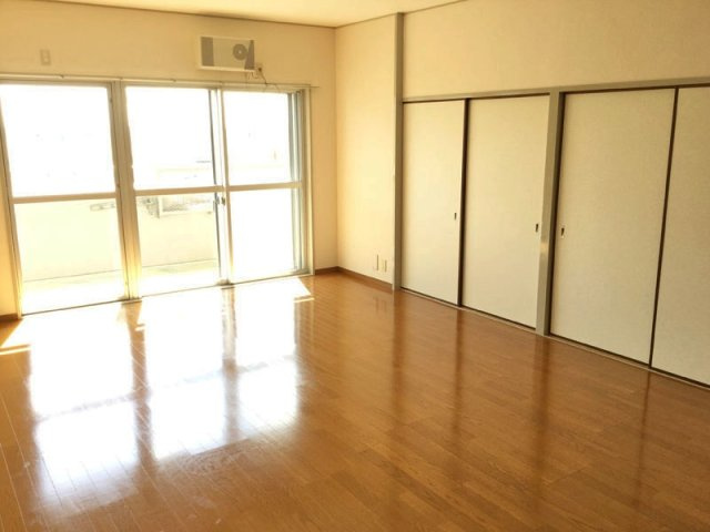 大阪市阿倍野区阿倍野筋３丁目の賃貸マンションの居間・リビング