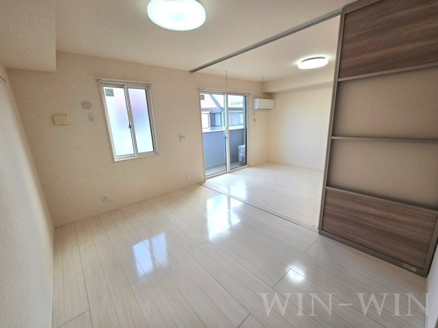 ローゼンハイムの洋室|イメージ（同建物内別部屋の写真です）