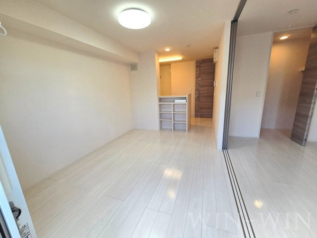ローゼンハイムの居間・リビング|イメージ（同建物内別部屋の写真です）