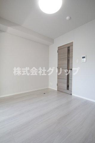 Le'a横濱コアフォートの洋室