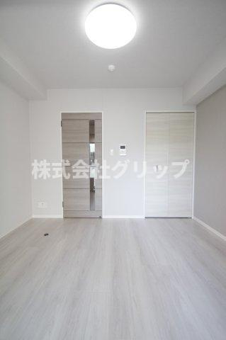 Le'a横濱コアフォートの洋室