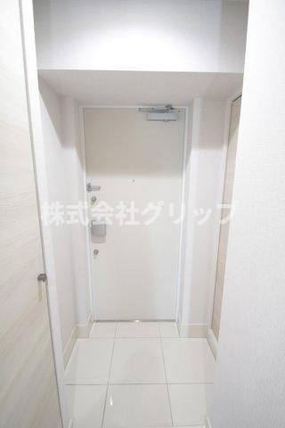 Le'a横濱コアフォートの玄関