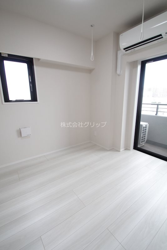 Le'a横濱阪東橋弐番館の洋室