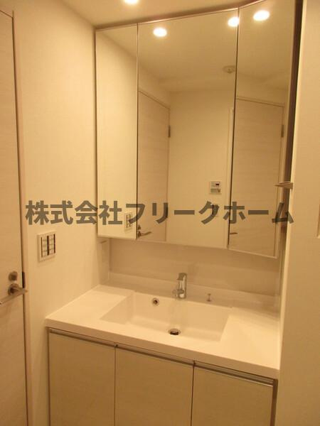 アルタマレアの洗面所
