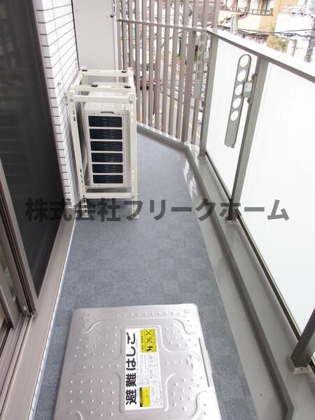 アルタマレアのバルコニー
