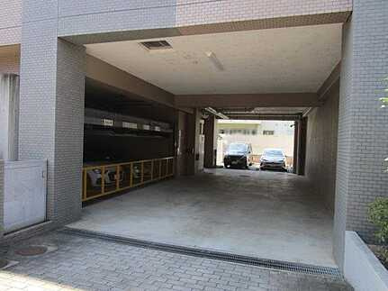 東区牛田早稲田1丁目パークハイム牛田公園弐番館203号室の駐車場