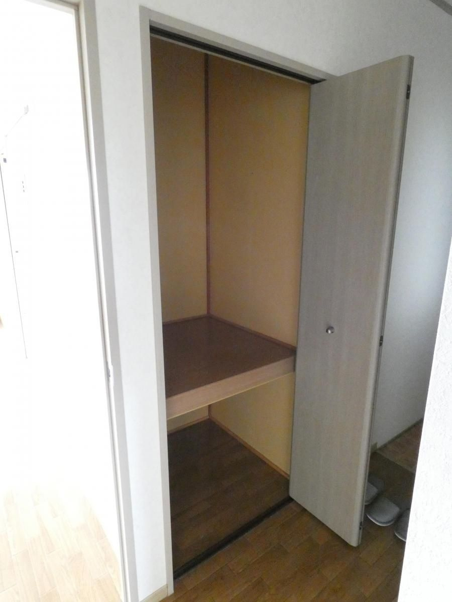 エトワール上小泉の収納