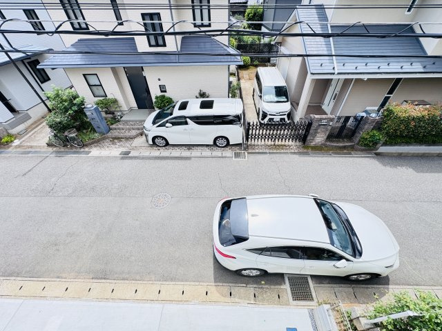松戸市六高台２丁目新築戸建【六実第三小学校：6分】の展望|バルコニーより道路側眺望・南道路で日当たり良好♪