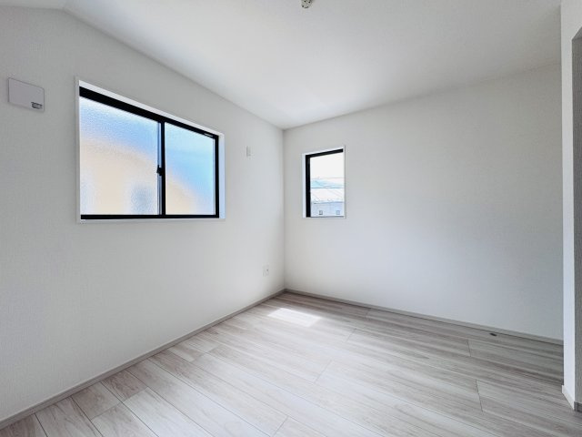 松戸市六高台２丁目新築戸建【六実第三小学校：6分】の子供部屋|7.1帖洋室