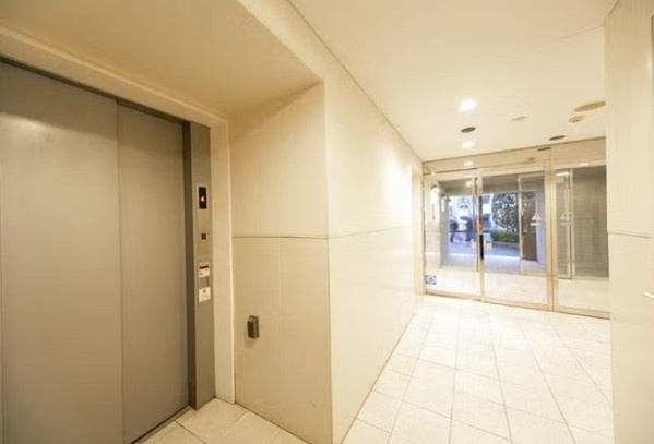 文京区小石川２丁目の賃貸マンションのロビー