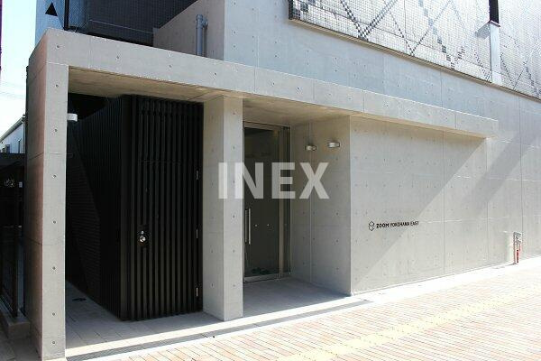 横浜市神奈川区神奈川２丁目の賃貸マンションのエントランス