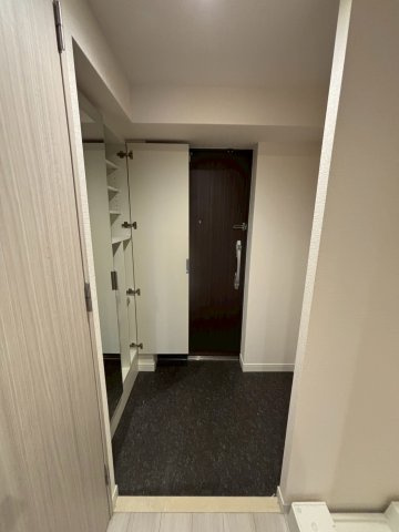 メルディア大正DCの玄関