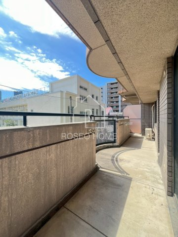ライフ北梅田のバルコニー|同マンション別部屋：参考写真