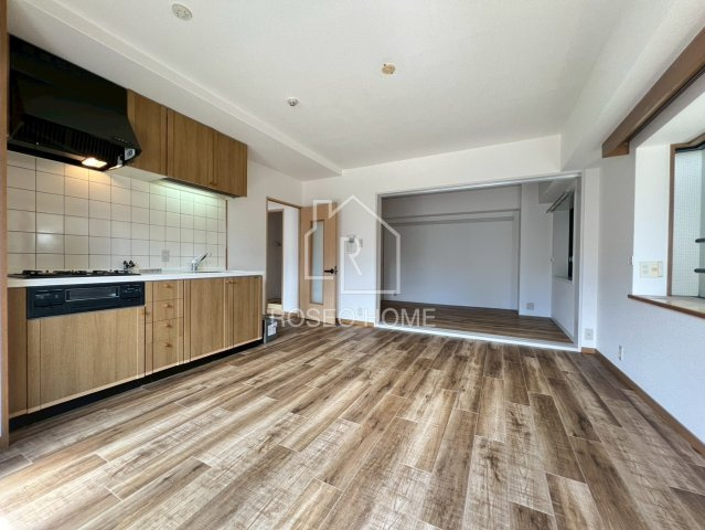 ライフ北梅田の居間・リビング|同マンション別部屋：参考写真