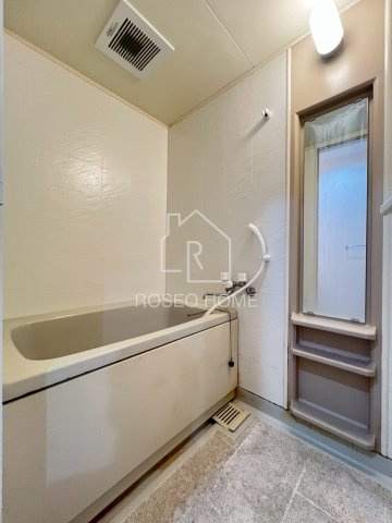 ライフ北梅田の浴室|同マンション別部屋：参考写真