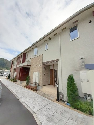デスパシオのエントランス|物件外観写真になります◎
