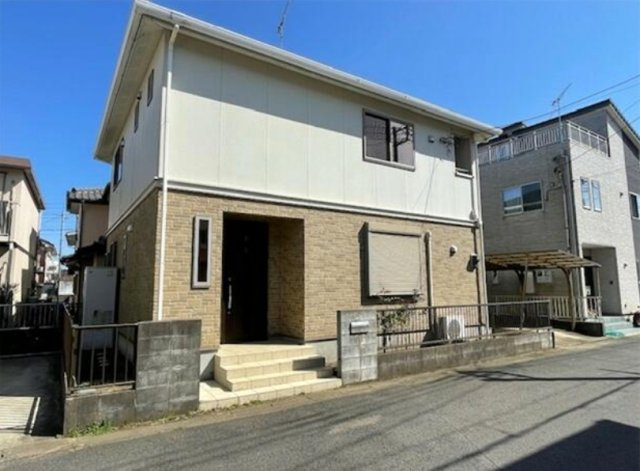 八街市八街に　中古戸建の外観|JR総武本線八街駅徒歩約19分閑静な分譲地 駐車2台可 エコキュート故障中現況引渡しになります