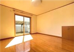 八街市八街に　中古戸建の内装|JR総武本線八街駅徒歩約19分閑静な分譲地 駐車2台可 エコキュート故障中現況引渡しになります