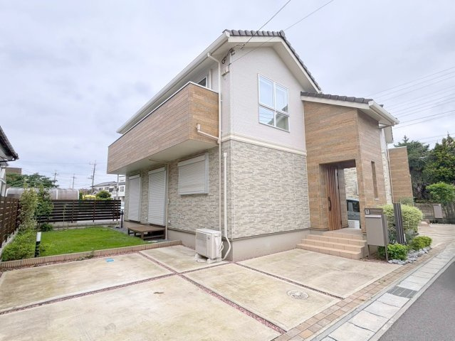 根戸戸建の外観|外観もきれいです