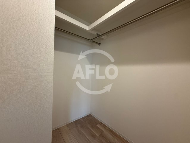 セレニテ蒲生四丁目駅前アリエの収納|セレニテ蒲生四丁目駅前アリエ　ウォークインクローゼット