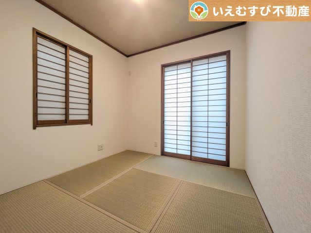 鴻巣市生出塚1丁目　中古戸建のトイレ