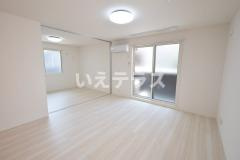 Birdhill塚本通の居間・リビング