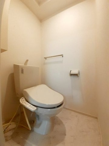 喜修Ⅳのトイレ|清潔感のあるトイレです