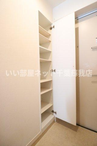 リブリ・MSハイツ 弐番館の収納|シューズボックス