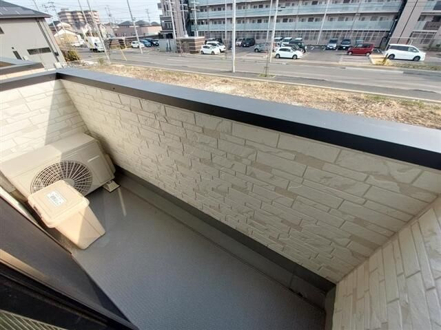 キャピタル富沢西のバルコニー