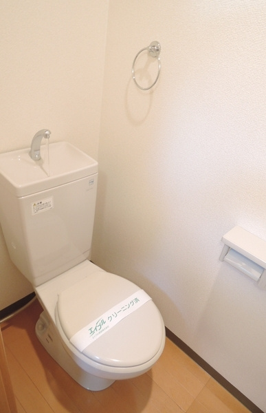ヒルサイドコート西品川のトイレ|同仕様・同タイプのお部屋の写真です。