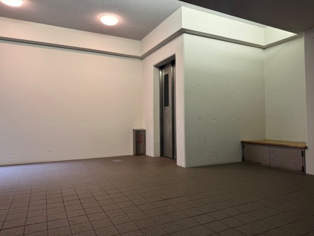 アイビーフラッツ台東のロビー