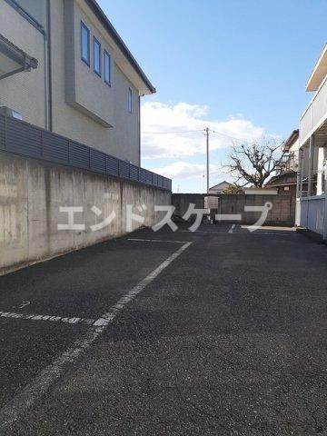 ドリームハイツの駐車場|高崎、前橋のお部屋探しはエンドスケープまで！お客様の理想お聞かせ下さい♪