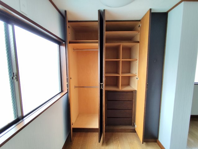 東新小岩５丁目事務所＋車庫付住宅の収納