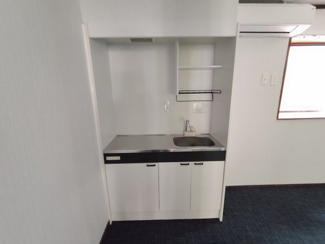 東新小岩5丁目事務所付住宅のキッチン