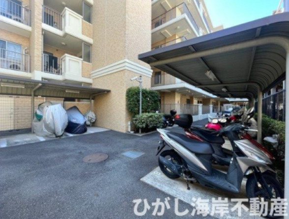 グランシティ湘南海岸Ⅱガレリア・プラージュの駐輪場|敷地内バイク置き場