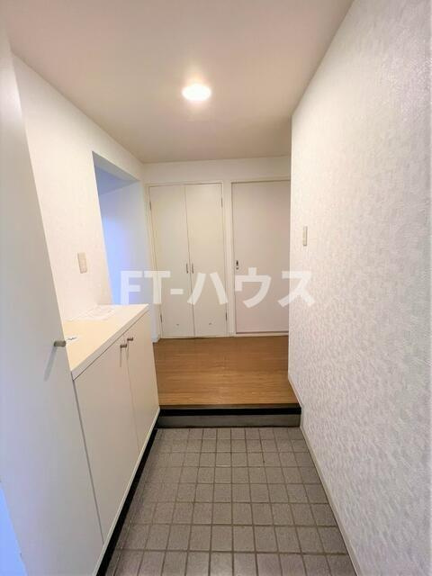 Ｔ’ｓ　ｇａｒｄｅｎ習志野台の玄関