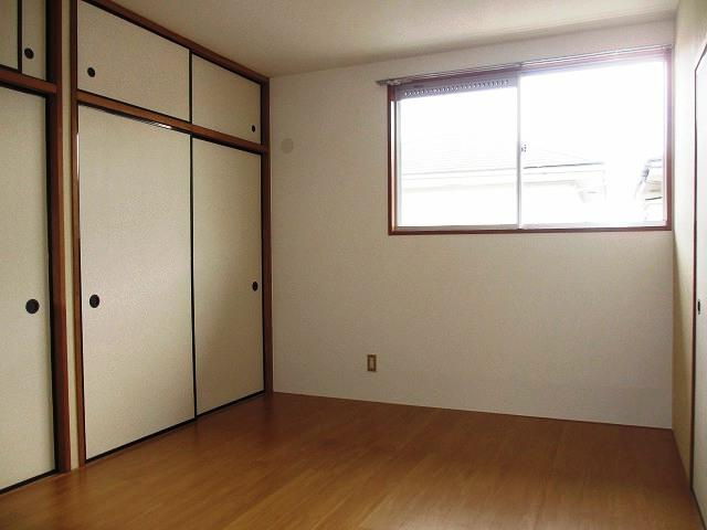 トラッド北本Aの居間・リビング