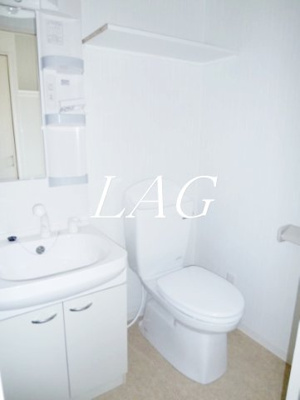 【トイレ】 | ＬＡＵＲＥＬ | トイレです。