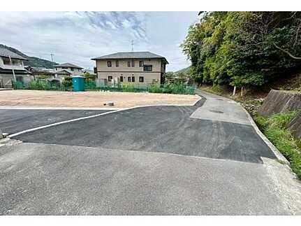 広島市安佐北区可部東4丁目　土地の前面道路含む現地写真