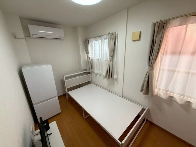 SA245 SA-クロスブラン日暮里1の洋室