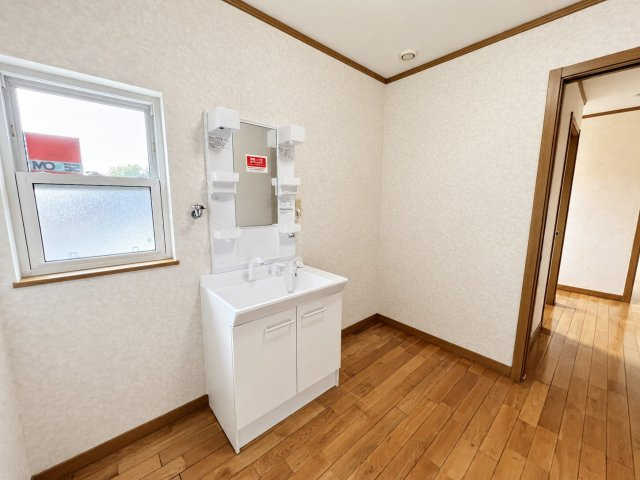 津福本町貸家の独立洗面台