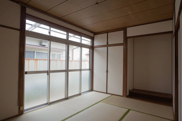 野中町貸家の和室