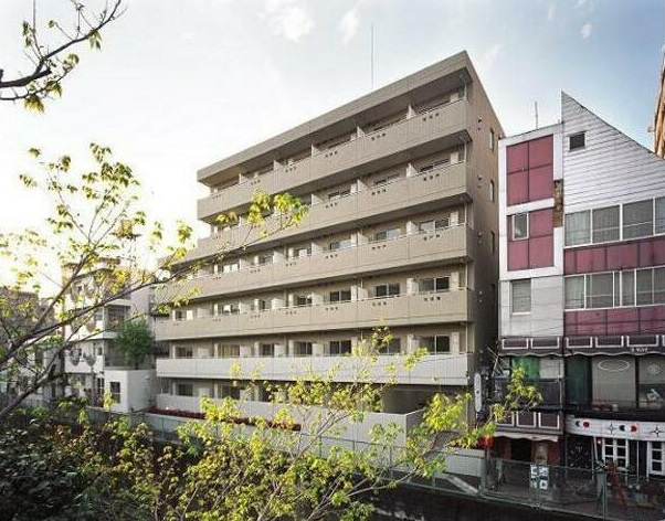 ガーラ新宿下落合の外観