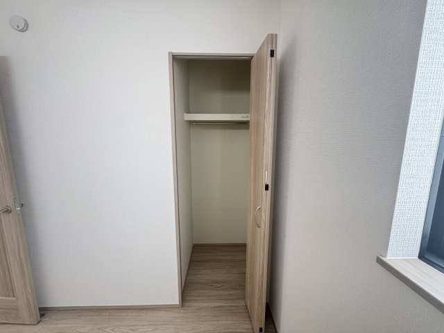 与那原町上与那原（全5棟）の収納|※同仕様写真です
